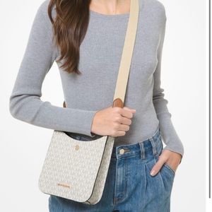 Michael Kors Messenger Bag